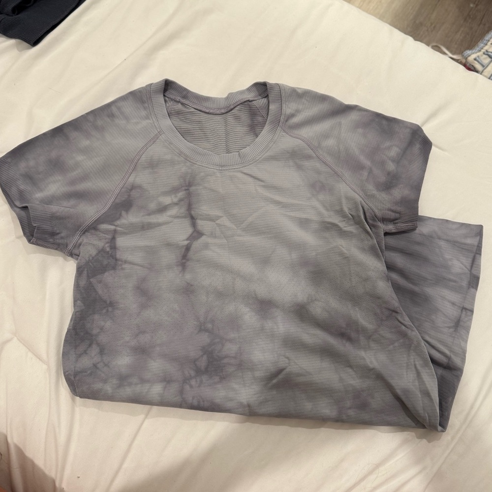 Lululemon swiftly tech